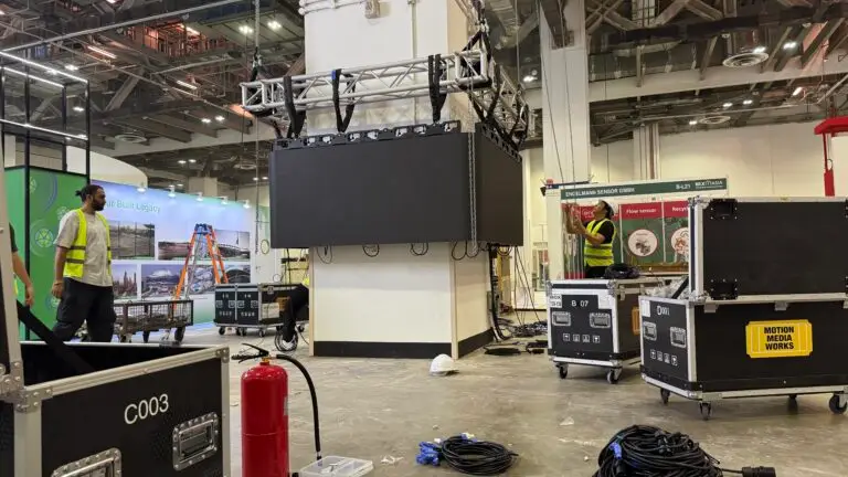 8.5m X 1.5m Suspended LED Wall Trade Show